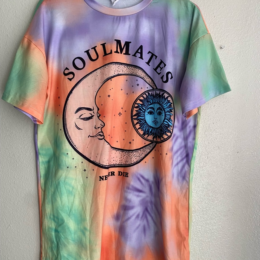 Chicyea large unisex top Soulmates never die